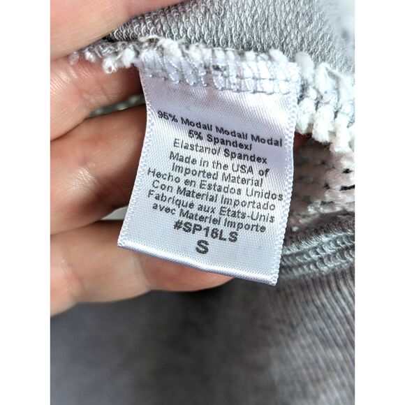 BEYOND YOGA Mesh-Back Raglan Sleeve Pullover Athleisure Gym Wear USA Size Small - Picture 7 of 7